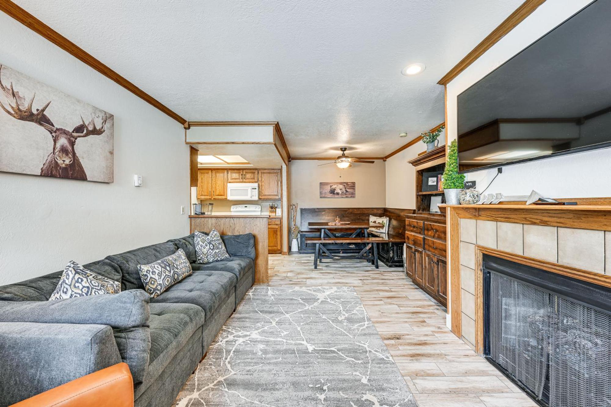 Brian Head Condo With Pool Access - Steps To Resort! Exterior photo